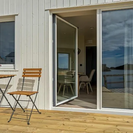 Oceanfront Apartamento Henningsvær